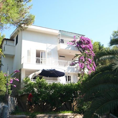 Apartment Bugenvila Vrboska Ngoại thất bức ảnh