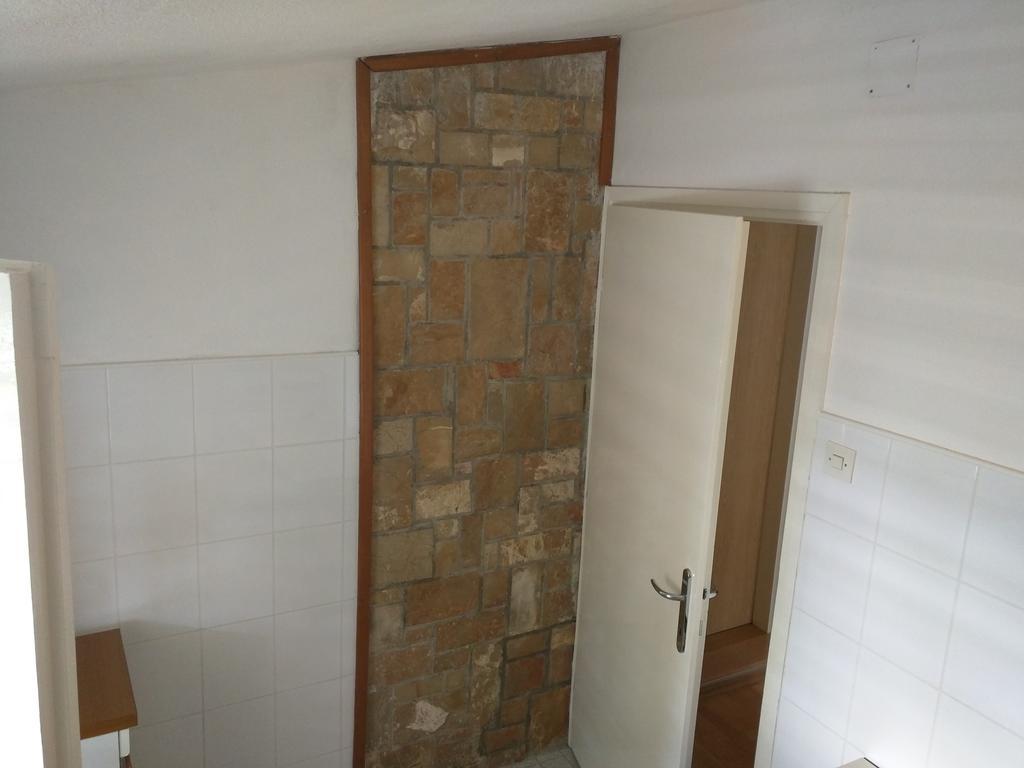 Apartment Bugenvila Vrboska Phòng bức ảnh