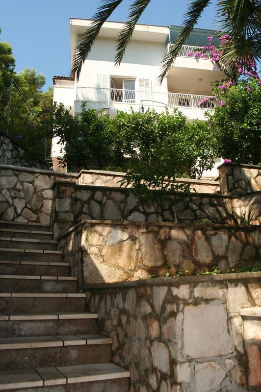 Apartment Bugenvila Vrboska Ngoại thất bức ảnh