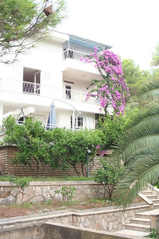 Apartment Bugenvila Vrboska Phòng bức ảnh